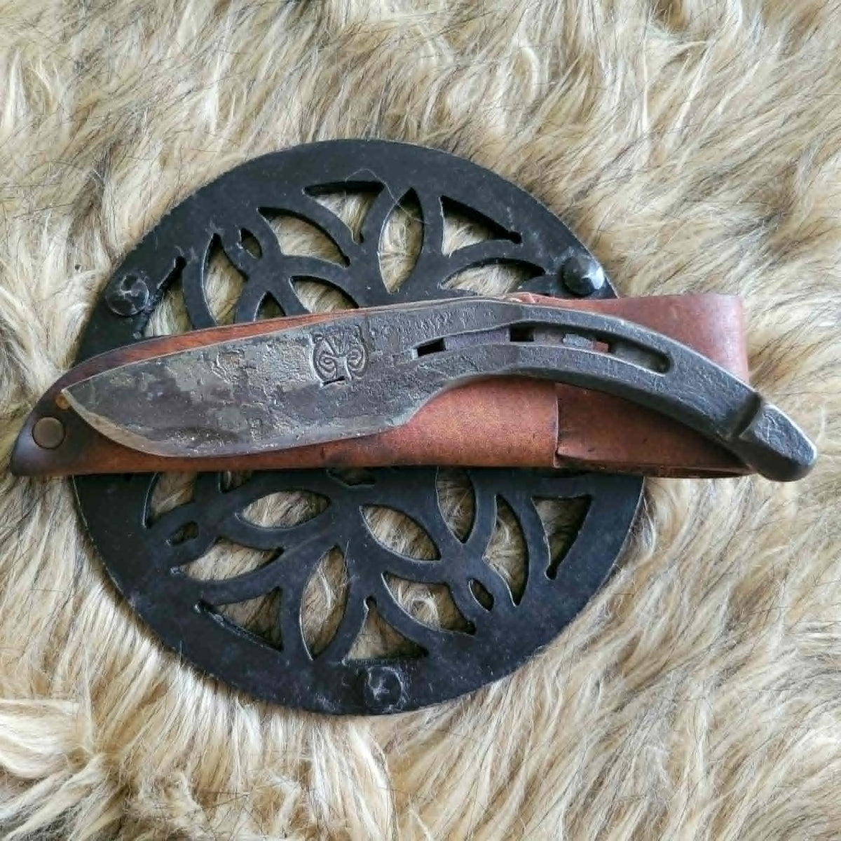 Horse Shoe Knife